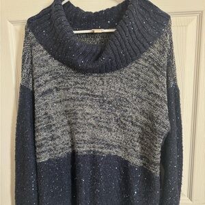 Chico’s sweater. Size 2 (fits 12-14).